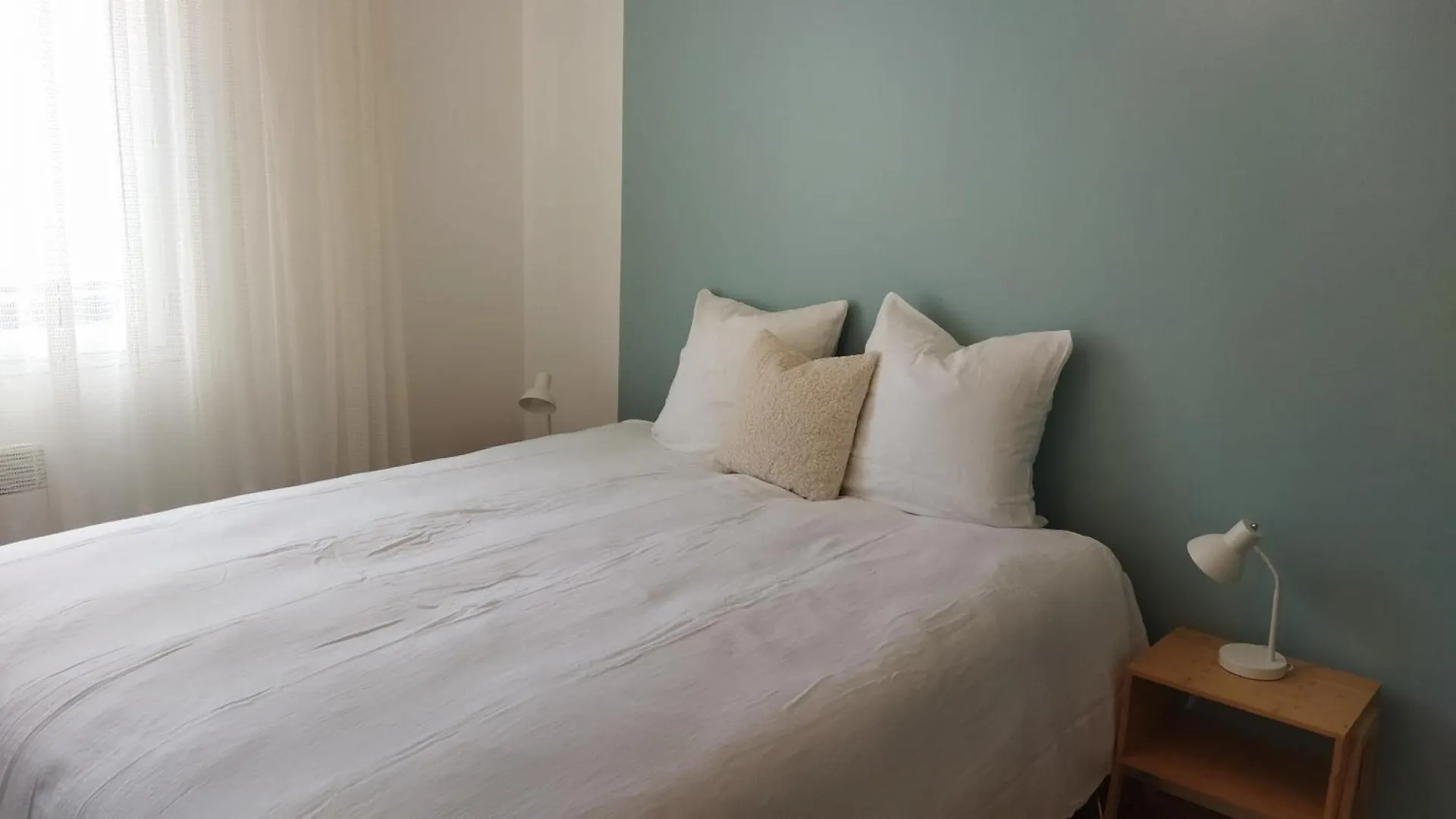 November Charlie, Appartement En Centre Ville De ברוז צרפת